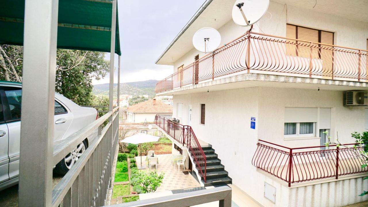 La Vida Loca Vila Seget Vranjica Exterior foto